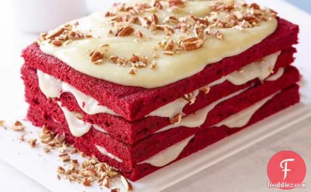 दादी का लाल मखमली केक