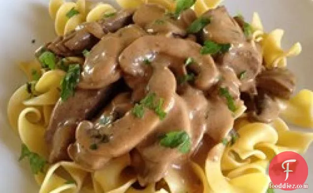 Easy Beef Stroganoff for the Slow Cooker