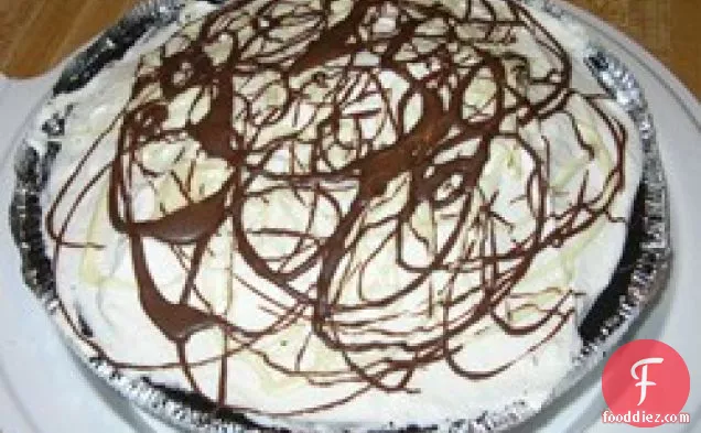 व्हाइट चॉकलेट क्रीम पाई