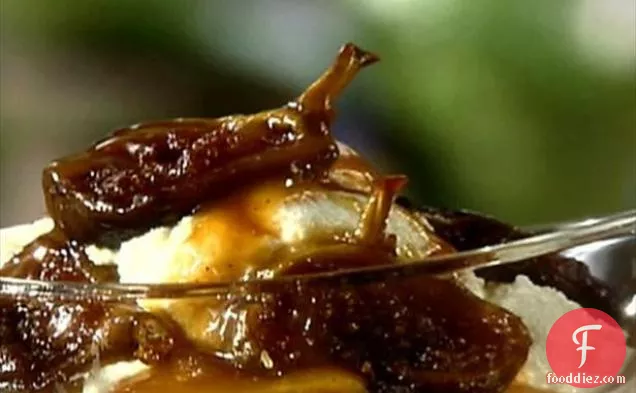 ताजा रिकोटा के साथ भुना हुआ अंजीर