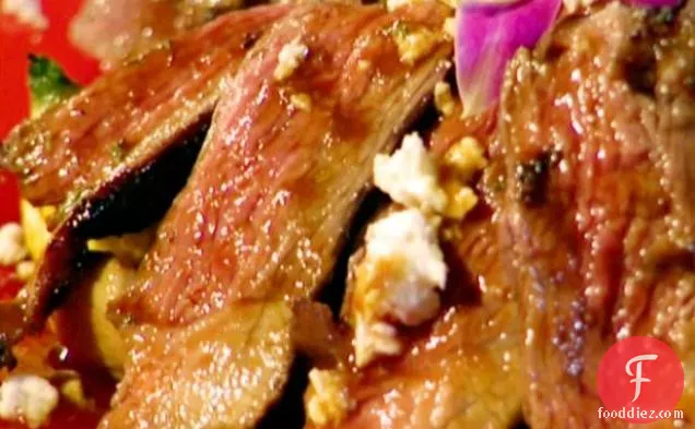 आम और पुदीने की चटनी के साथ मेमने का ग्रिल्ड लेग