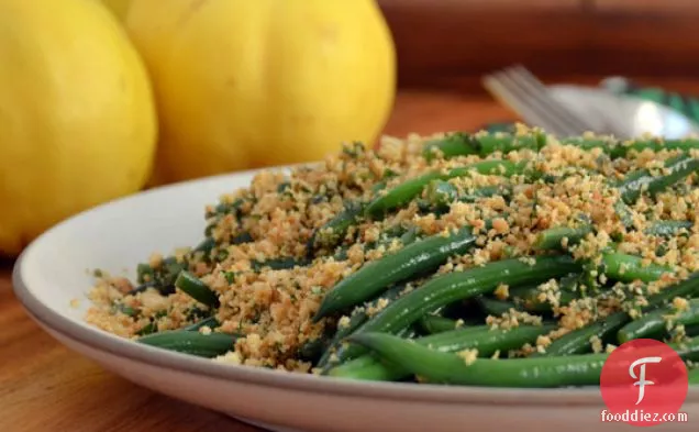 Lemony Green Beans With Almond Breadcrumbs