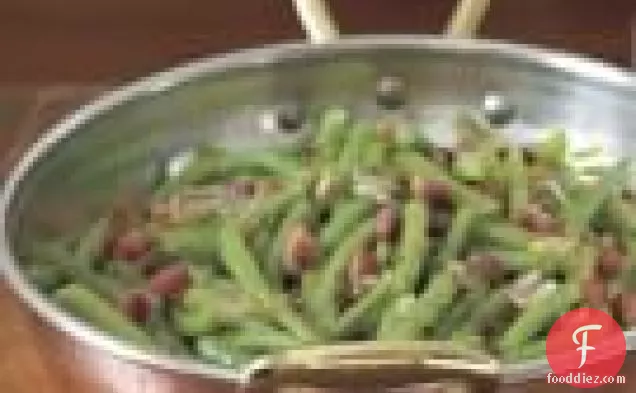 Green Beans With Pancetta And Pine Nuts