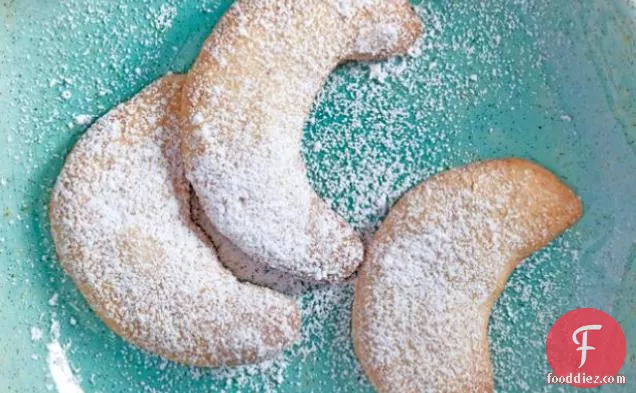 Johnny's Impossible Tawdry Mexican Wedding Cookies