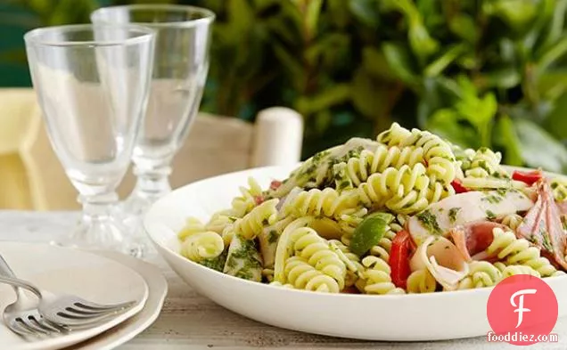 Antipasto सलाद