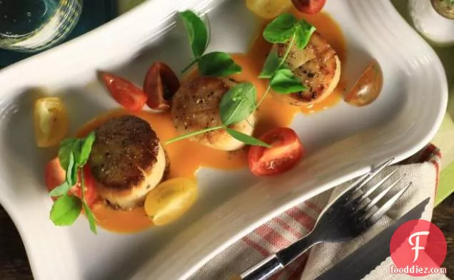 Pan Seared Scallops with a Tomato and White Chocolate Beurre Blanc