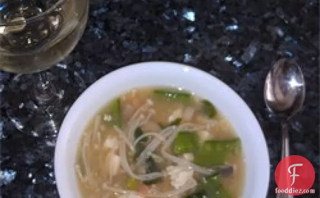 चीनी झींगा और टोफू सूप