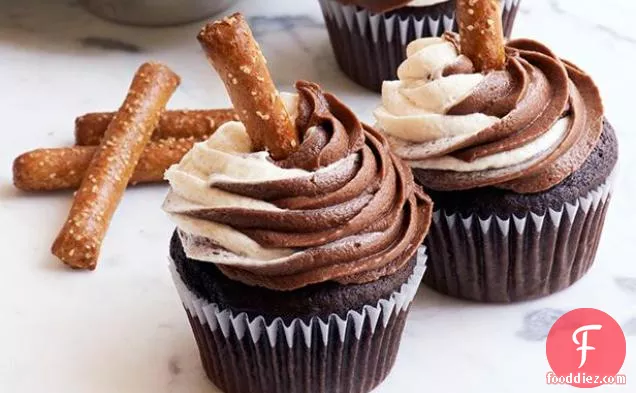 चॉकलेट अंडे क्रीम Cupcakes