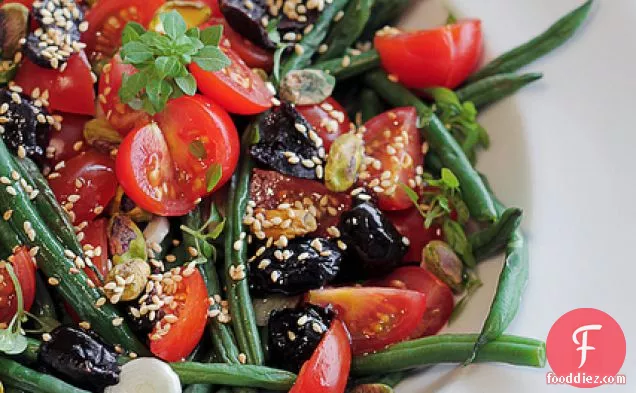 Green Beans, Tomatoes And Black Olives
