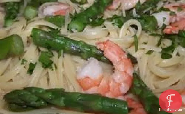 Shrimp and Asparagus Fettuccine