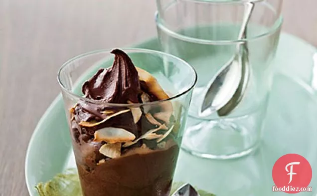 रोमन की डेयरी मुक्त चॉकलेट-नारियल आइसक्रीम