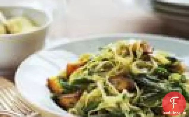 Pasta With Green Beans, Potatoes And Pesto