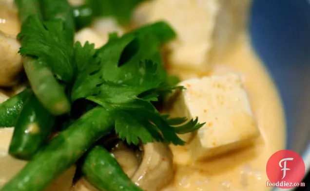 Thai Red Curry With Green Beans And Tofu