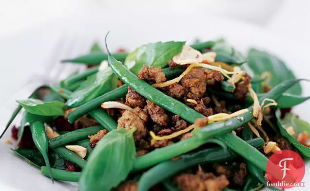 Turkey and Green Bean Stir-Fry with Peanuts