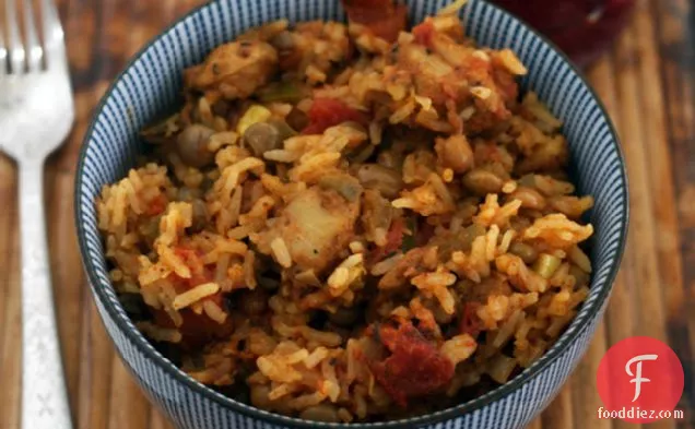 चावल कुकर कैरेबियन शैली चिकन चावल पिलाउ