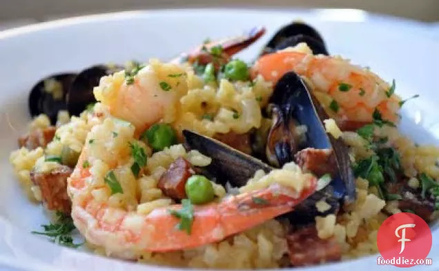 केसर सीफूड पेला