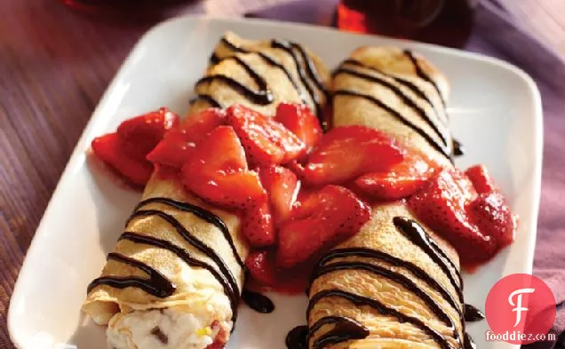 Ricotta Filled Crepes with Berries