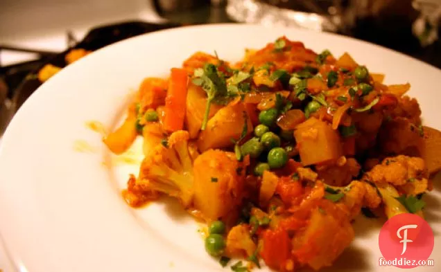 Dinner Tonight: Cauliflower-potato Curry (aloo Gobhi)
