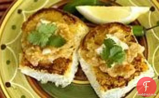 Pav bhaji (Spiced mashed vegetables with soft rolls)