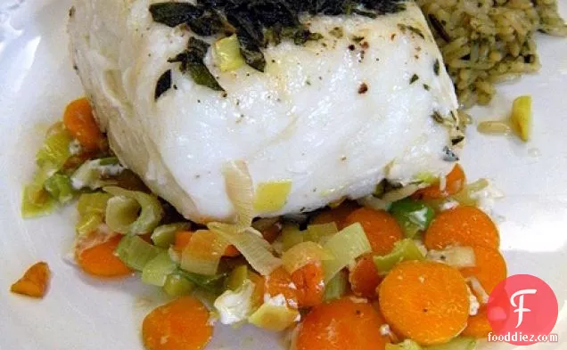Halibut With Carrots And Leeks En Papillote