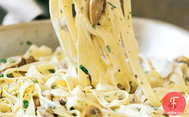 Fettuccine with Mushrooms, Tarragon, and Goat-Cheese Sauce