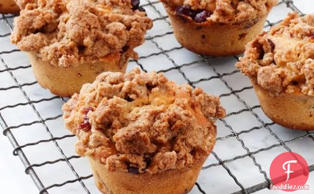 क्रेनबेरी-Eggnog Muffins