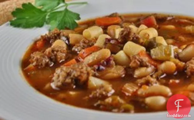 इतालवी सॉसेज और टमाटर का सूप