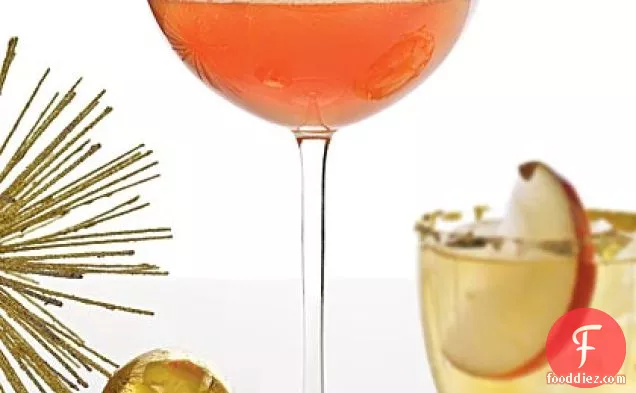 Peach Melba Cocktail