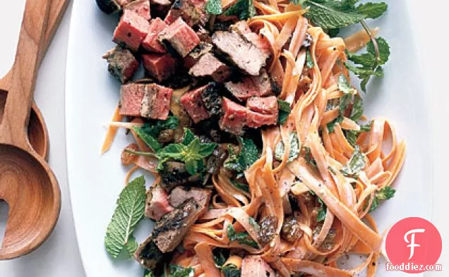Moroccan Lamb Salad With Carrots and Mint