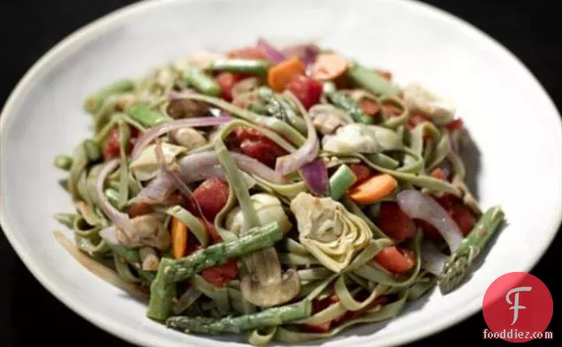 Spinach Fettuccine with Sauteed Vegetables, Artichoke Hearts, and Shredded Mozzarella