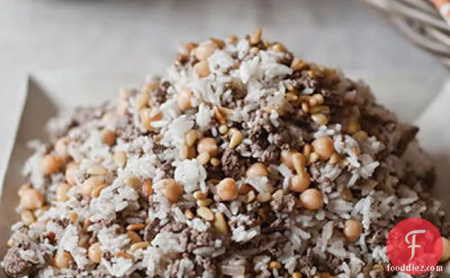 एंकोवी मक्खन के साथ ग्रील्ड स्क्वीड कटार