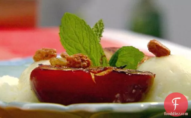 नींबू शर्बत के साथ ब्राउन शुगर ग्रिल्ड प्लम