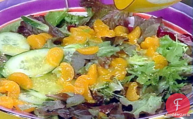 Mixed Baby Greens Salad with Mandarin Oranges