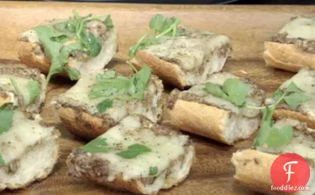Grilled French Bread Pizza with Mushroom Pesto and Fontina Cheese