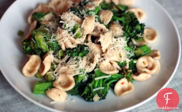 Dinner Tonight: Orecchiette With Broccoli, Anchovies, And Chiles