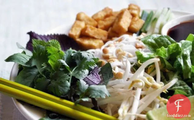 Bún Chay (Vietnamese Vegetarian Noodle Salad)