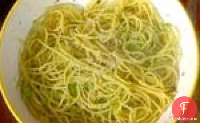 स्पेगेटी के साथ हरी टमाटर स्पेगेटी चुनाव Pomodori Verdi
