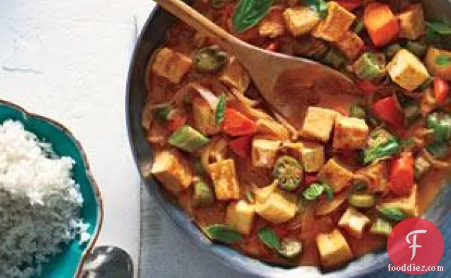 Tofu And Vegetable Curry With Rice