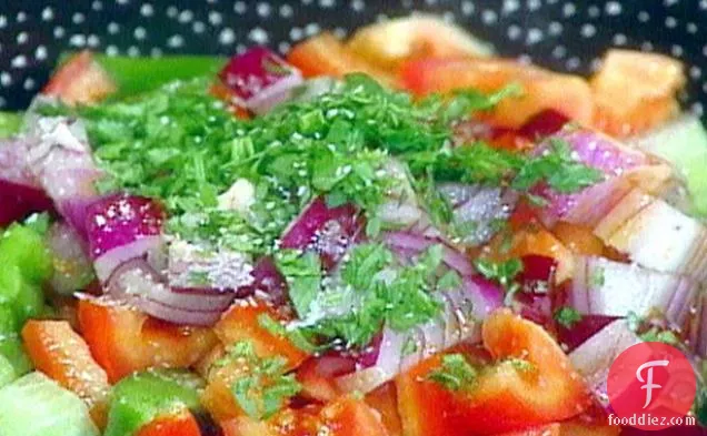 Macho Gazpacho Vegetable Chunk Salad