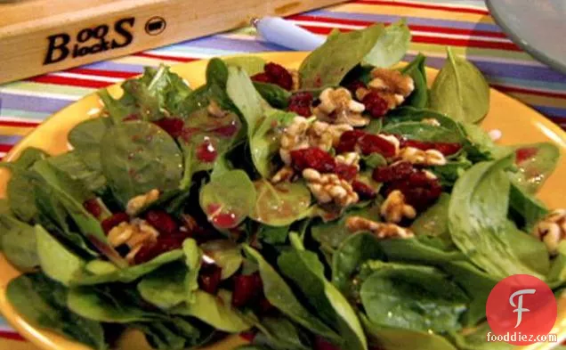 Spinach Salad with Dried Cranberries, Walnuts and Pomegranate Vinaigrette