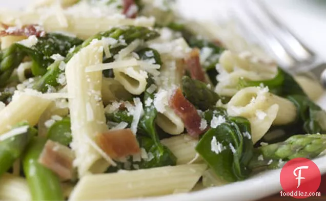 Penne with Asparagus, Spinach, and Bacon