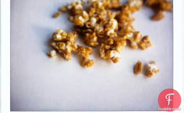 Caramel Corn With Salted Peanuts