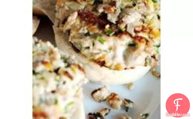 स्वादिष्ट Ahi मछली बर्गर Chives के साथ