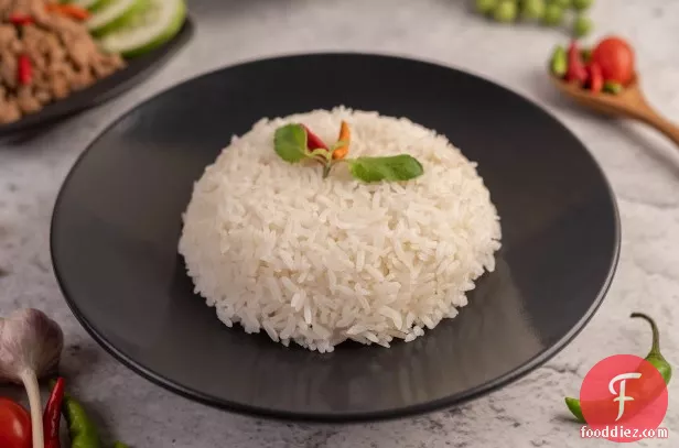 कुंग पाओ टोफू चावल सलाद