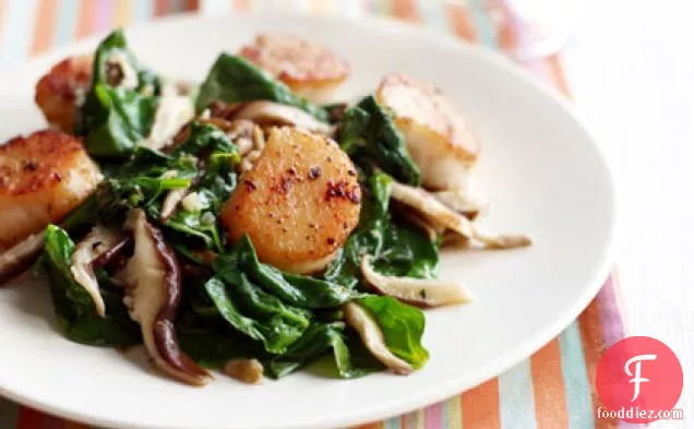 Pan-Seared Scallops with Spinach-Mushroom Saute