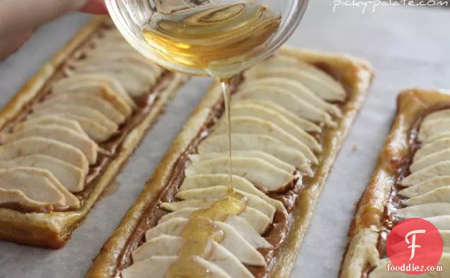 Honeyed Apple Peanut Butter Tart