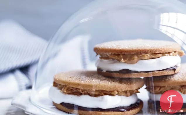Chocolate-Peanut Butter Moon Pies