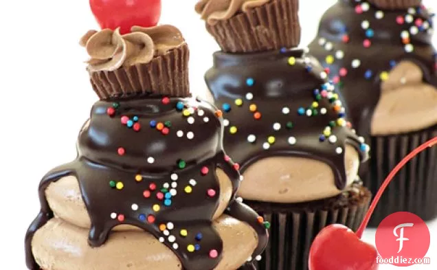Peanut Butter and Chocolate Cupcake