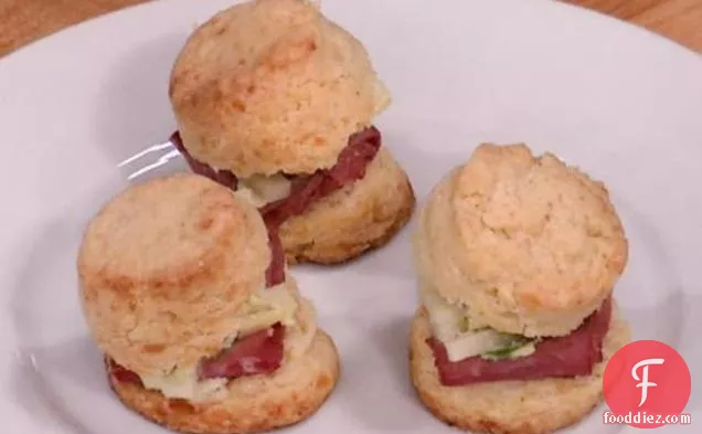 Irish Cheddar Scones with Corned Beef and Apple Slaw