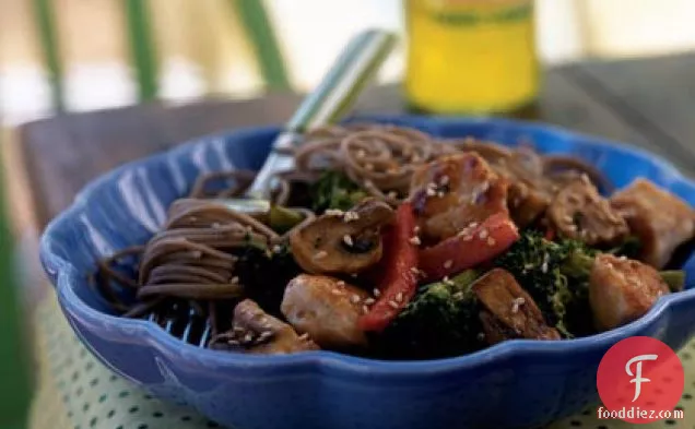 Soba Noodles with Broccoli and Chicken